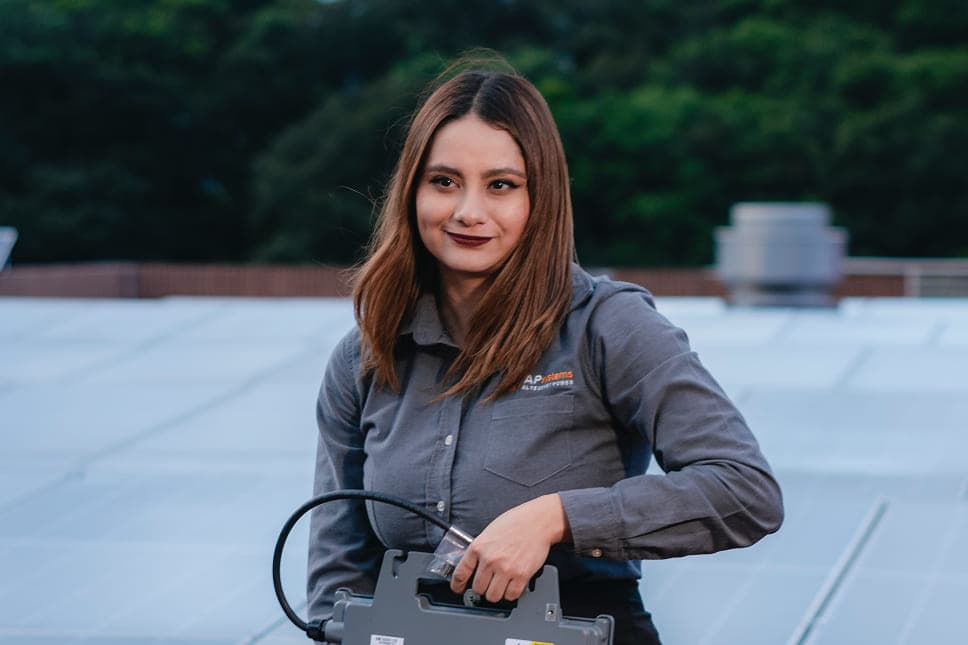 como-puede-tu-empresa-aprovechar-la-luz-solar - APsystems LATAM
